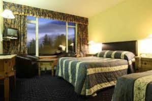 Connemara Gateway Hotel Oughterard Buitenkant foto